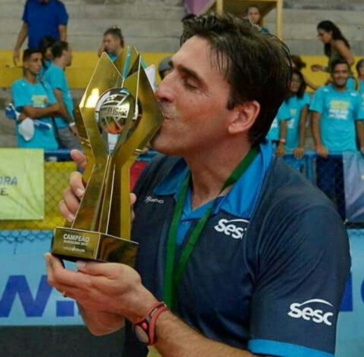 Campeão da Superliga B