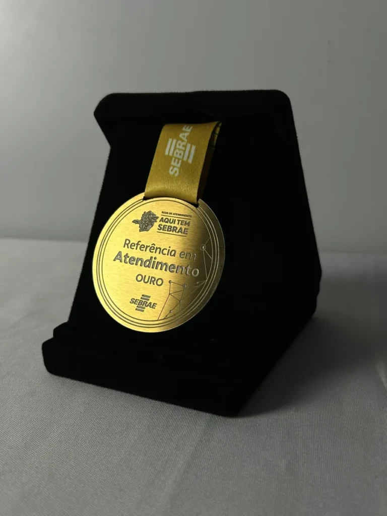 Medalha em Aço Inox Dourado