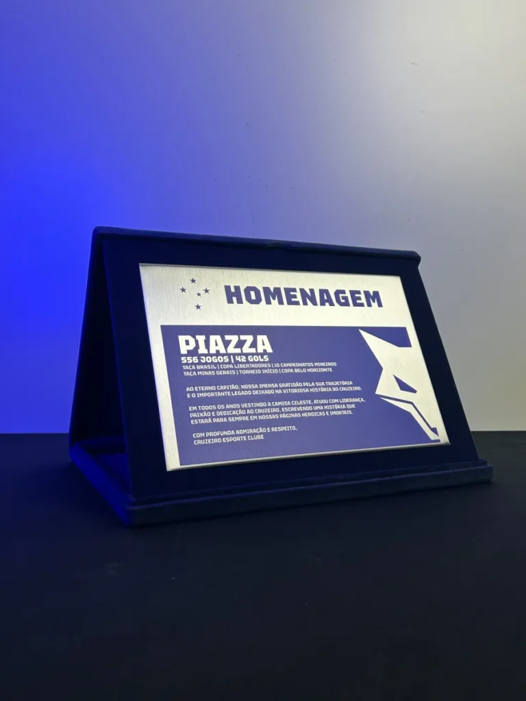 Placa de Homenagem