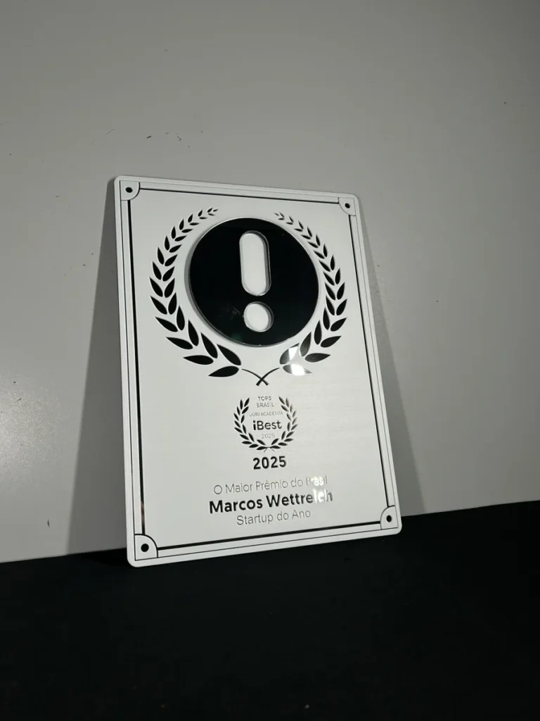 Placa de Premiação em Madeira